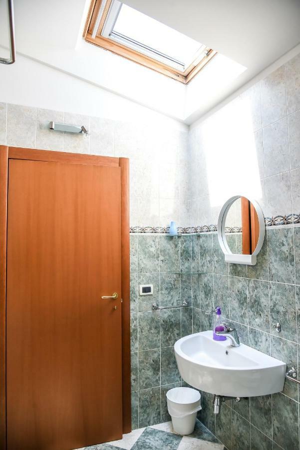 Attic Aries Daire Montesilvano Marina Dış mekan fotoğraf