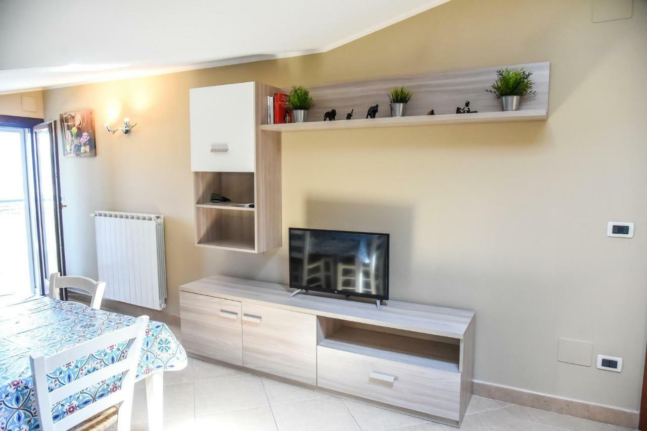 Attic Aries Daire Montesilvano Marina Dış mekan fotoğraf