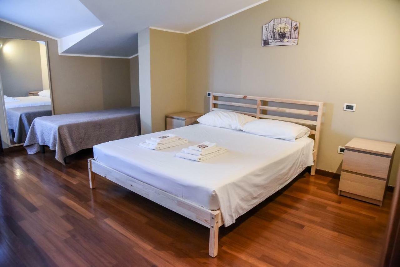 Attic Aries Daire Montesilvano Marina Dış mekan fotoğraf